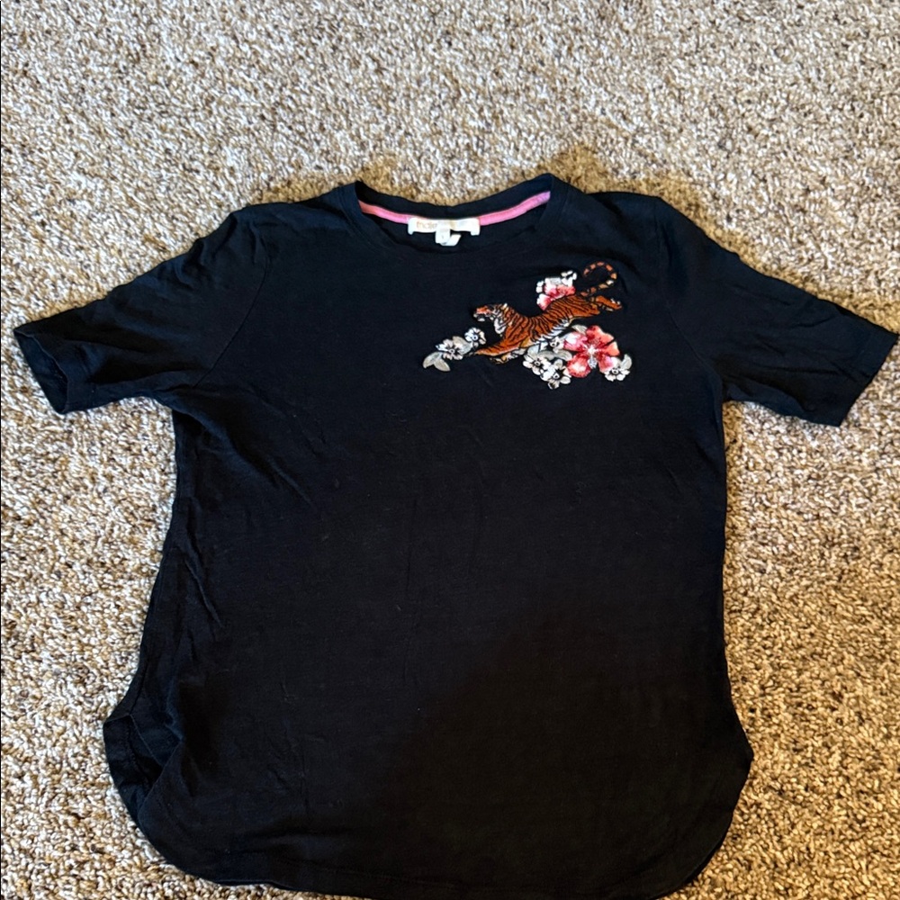 Maje Sz 1 NWOT Small Black T shirt with embroidered tiger and flowers.